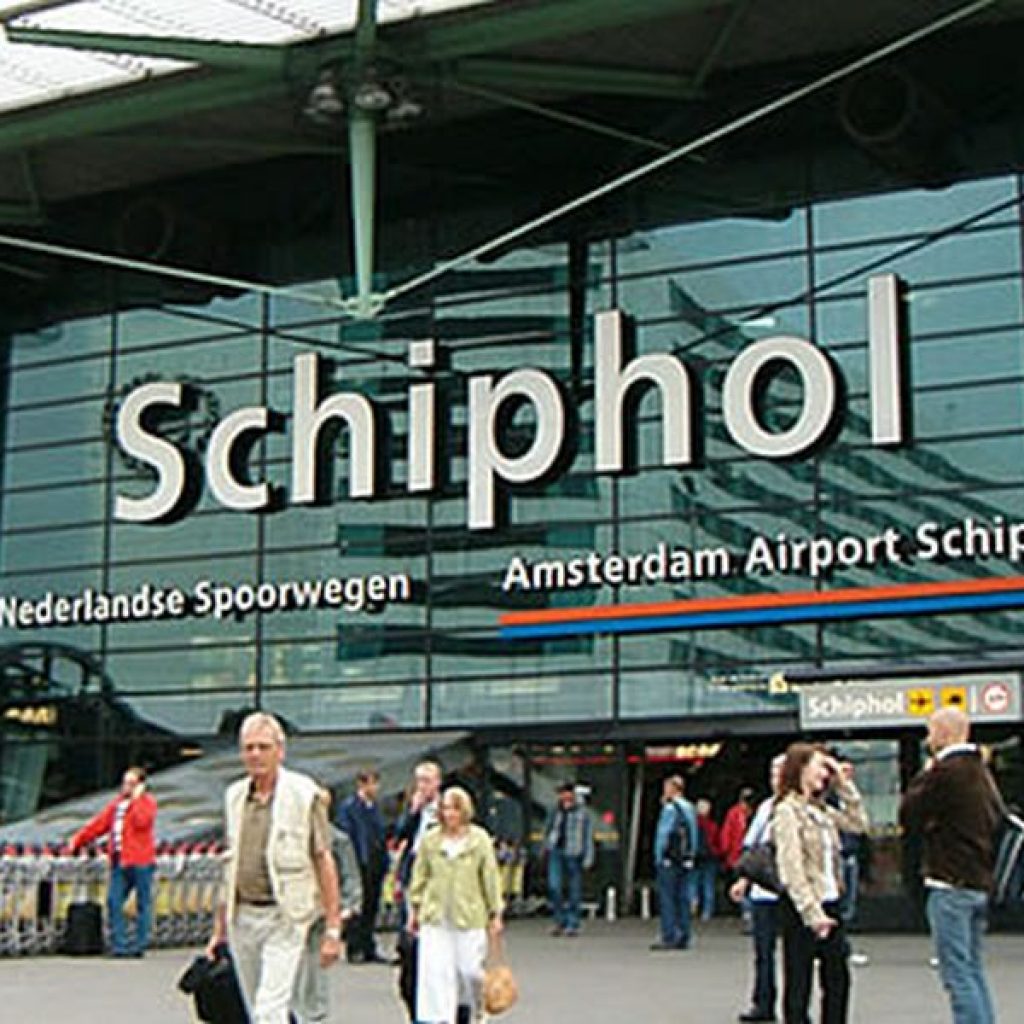 amsterdamski-aerodrom-za-gradnju-koristi-ploce-izradjene-od-trave