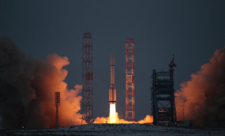 Rusija-lansira-ekspres-satelite