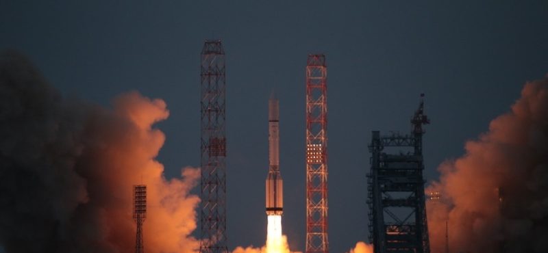 Rusija-lansira-ekspres-satelite