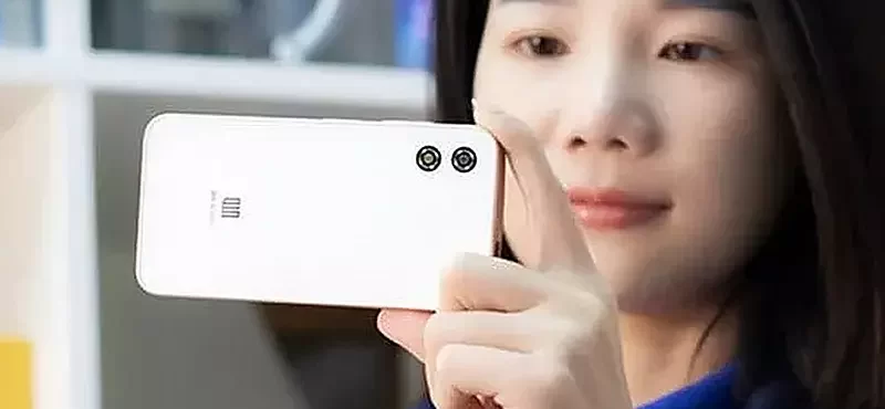 Xiaomijev-podbrend-predstavio-je-qin-3-ultra,-pametni-telefon-za-borbu-protiv-ovisnosti