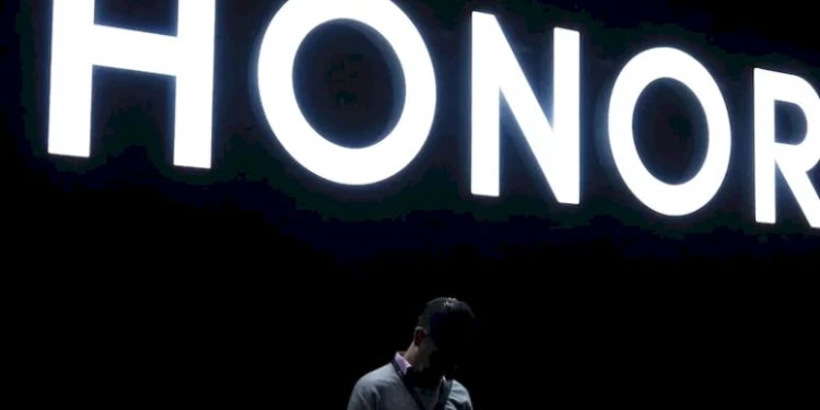 Honor 500 Pro s 200 MP kamerom i Snapdragon 8 Elite čipom