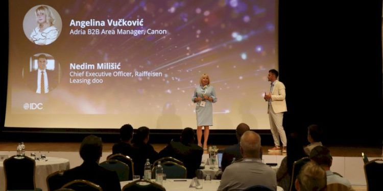 Kako je Raiffeisen Leasing ubrzao posao uz Canon – Business Magazine Kako je Raiffeisen Leasing ubrzao posao uz Canon – Business Magazine