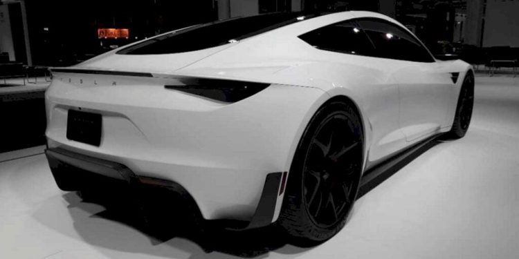 Leteća Tesla Roadster – Musk predviđa budućnosti