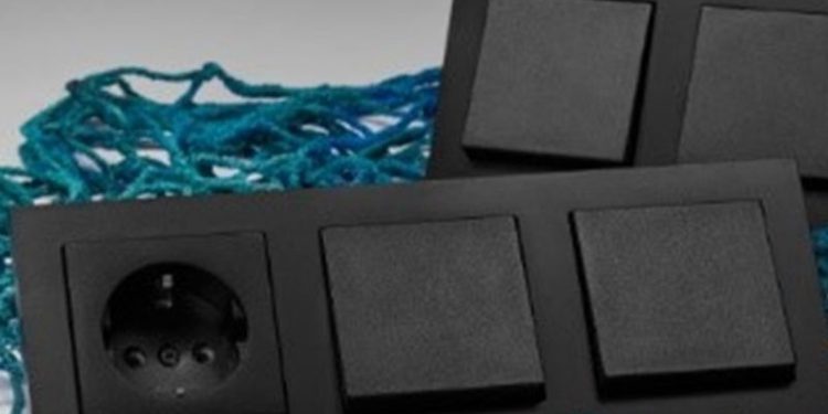 schneider-proizvodi-uticnice-i-sklopke-iz-reciklirane-oceanske-plastike