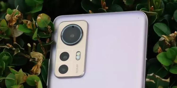 xiaomi-12-recenzija:-mali-telefon-sa-snaznim-misicima